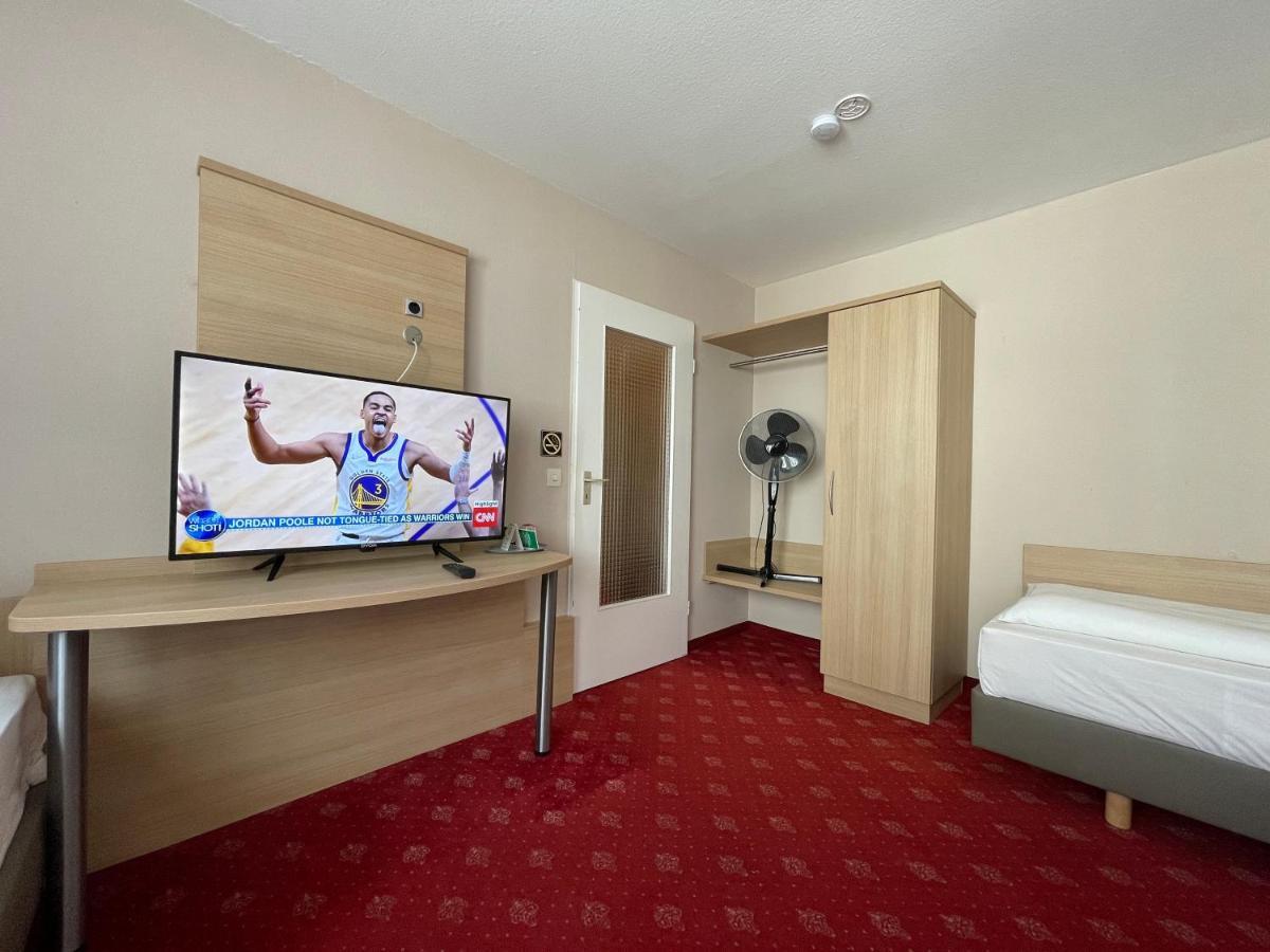 Hafner Hotel- Apartment -Self Check-In 24H สตุตการ์ต ภายนอก รูปภาพ