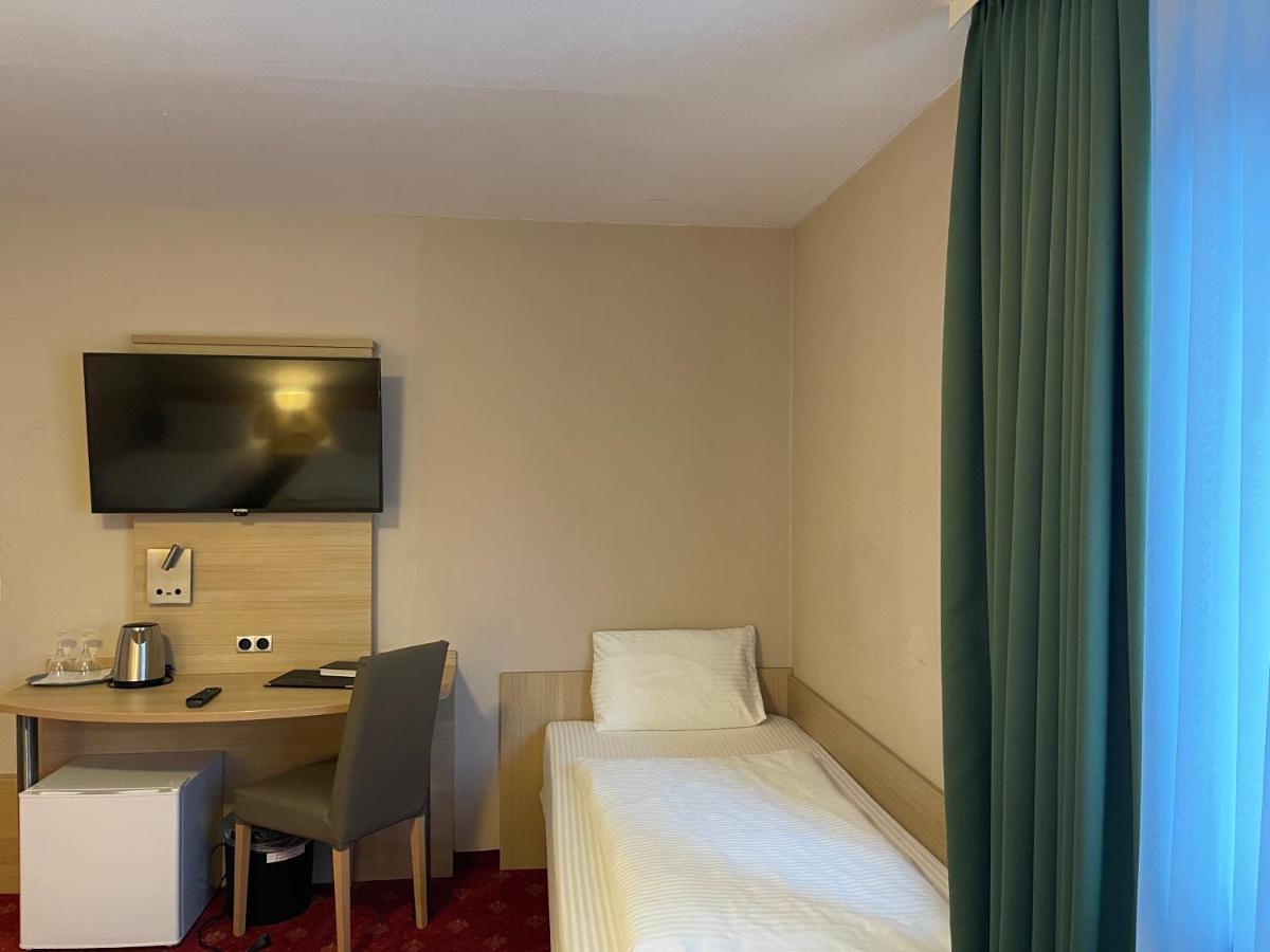 Hafner Hotel- Apartment -Self Check-In 24H สตุตการ์ต ภายนอก รูปภาพ