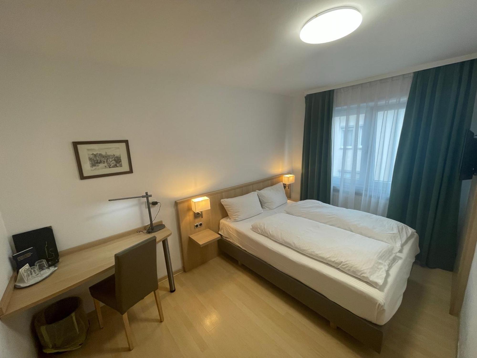 Hafner Hotel- Apartment -Self Check-In 24H สตุตการ์ต ภายนอก รูปภาพ