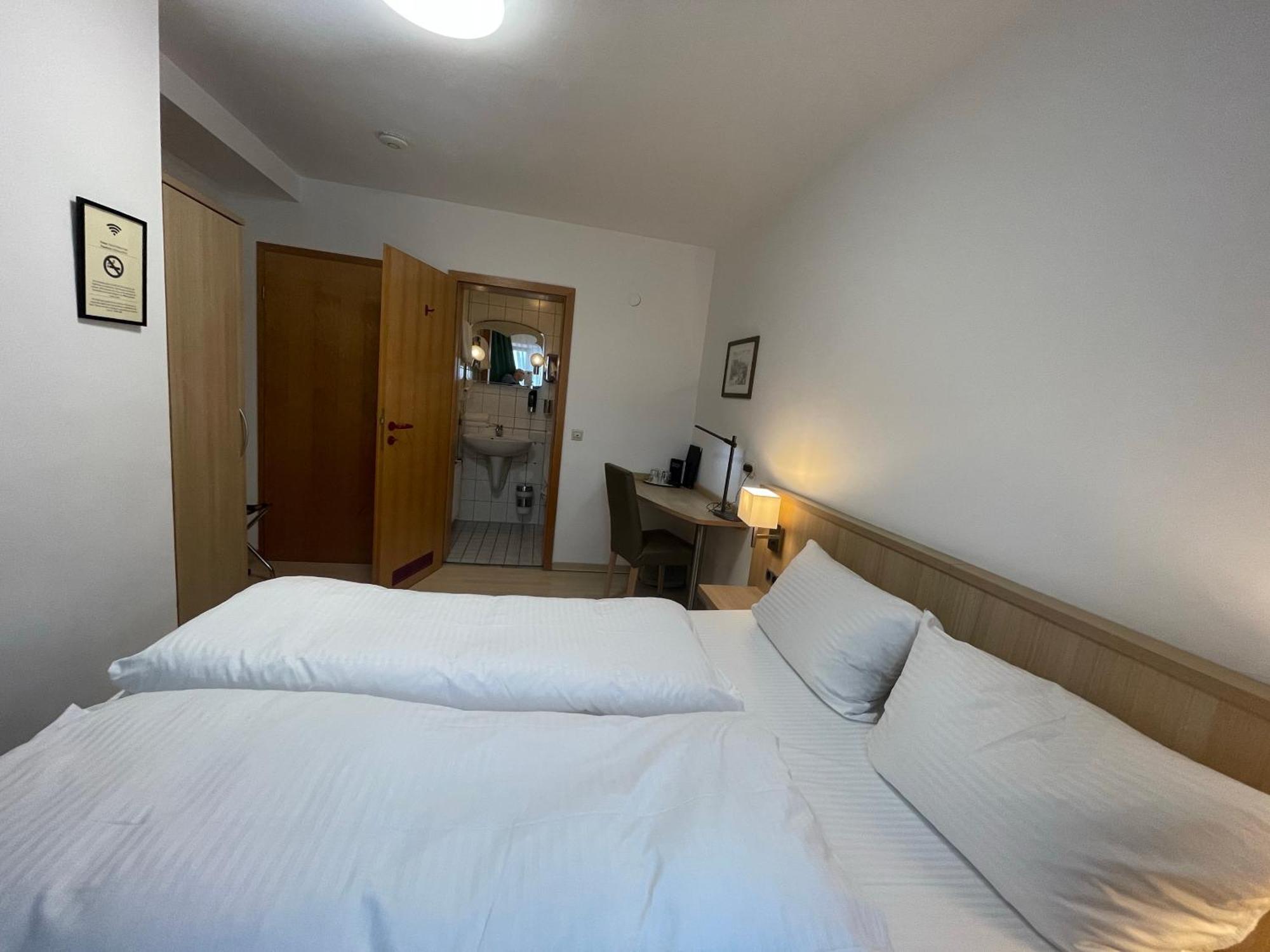 Hafner Hotel- Apartment -Self Check-In 24H สตุตการ์ต ภายนอก รูปภาพ