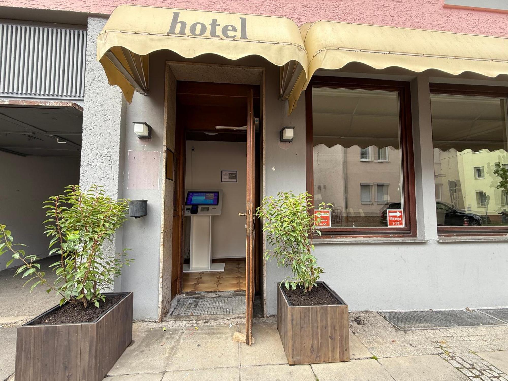 Hafner Hotel- Apartment -Self Check-In 24H สตุตการ์ต ภายนอก รูปภาพ
